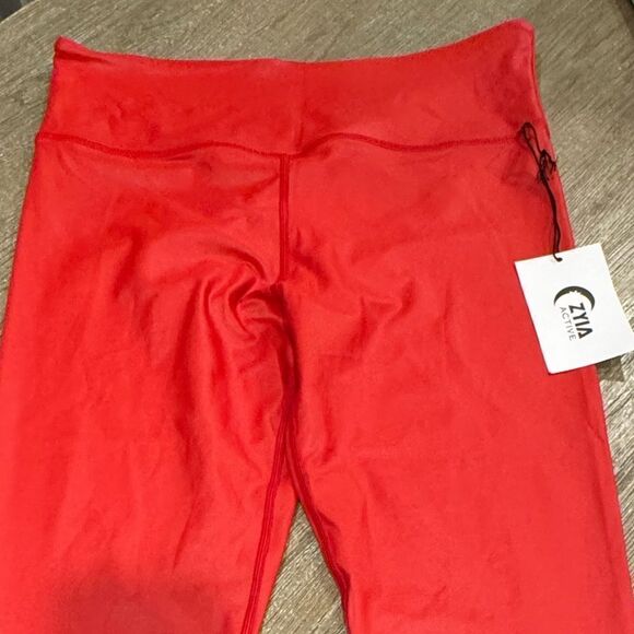 Zyia. Light and tight. - Picture 2 of 6